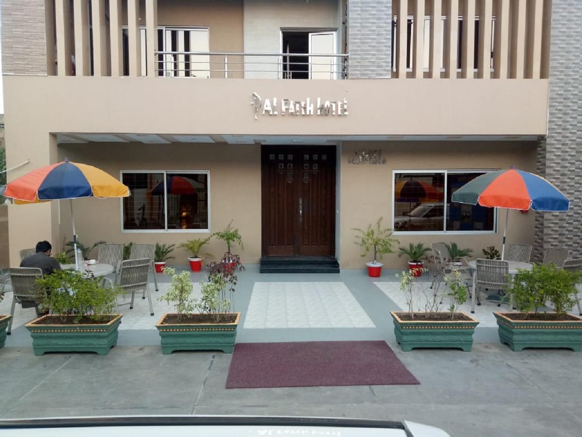 Al-Fateh Hotel Лахор Екстериор снимка