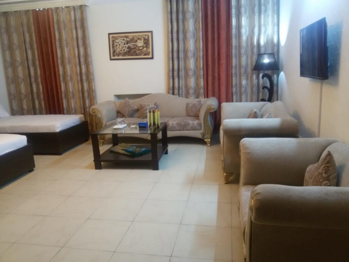 Al-Fateh Hotel Лахор Екстериор снимка